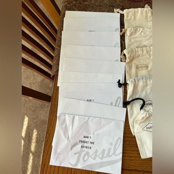 Fossil Jewelry Dust Bags, Manuals, Envelopes - Picture 4 of 6